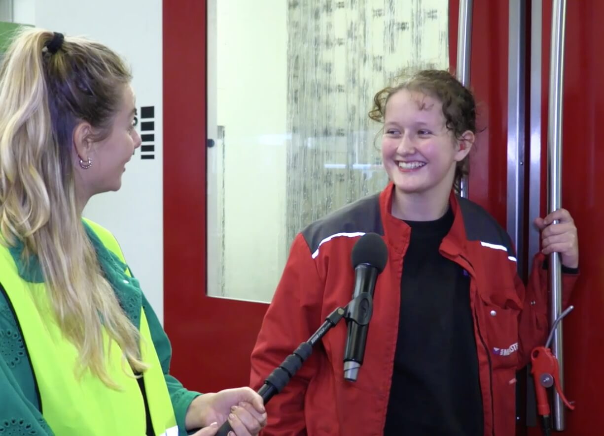 Hoe ziet werken bij Van Merksteijn eruit? Bekijk alle afleveringen van Sterk Staaltje om een goede indruk te krijgen.